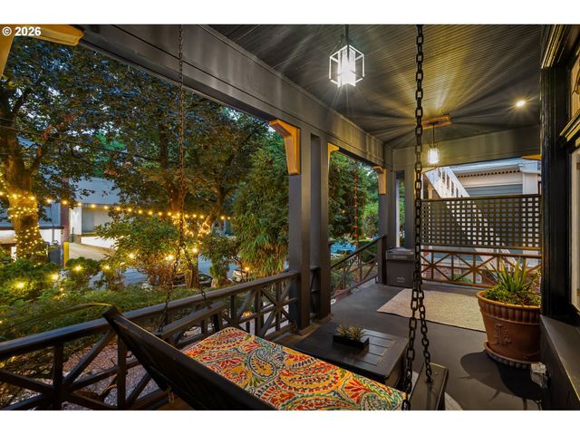 224 Nw 20TH Ave, Portland, OR 97209