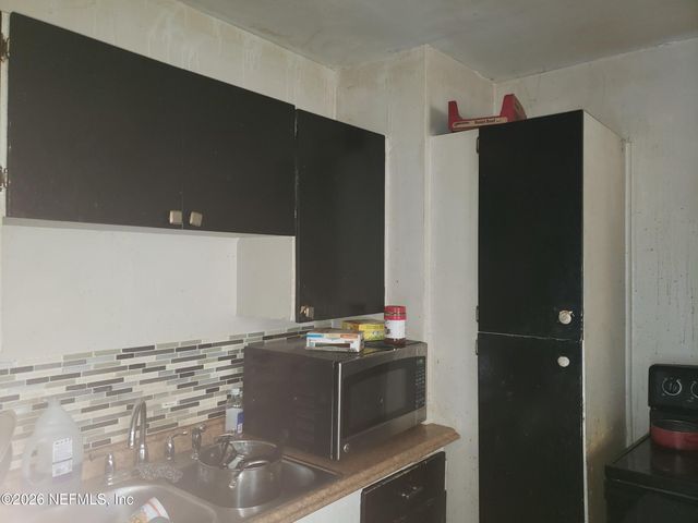 2332 WESTBROOK Circle S, Jacksonville, FL 32209