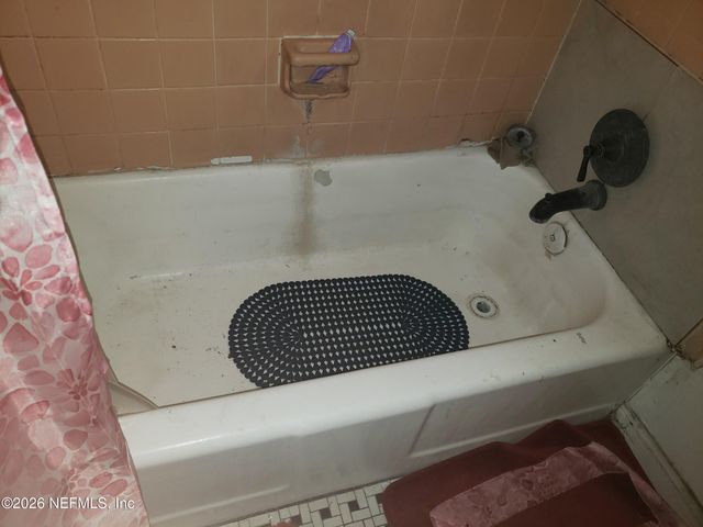 2332 WESTBROOK Circle S, Jacksonville, FL 32209