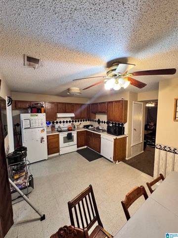 1911 SPRINGLAKE COURT, Birmingham, AL 35215