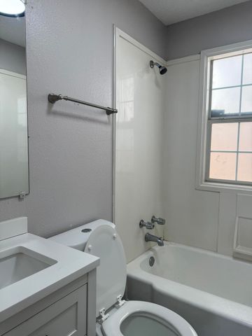 2624 Avenue K, Lubbock, TX 79411