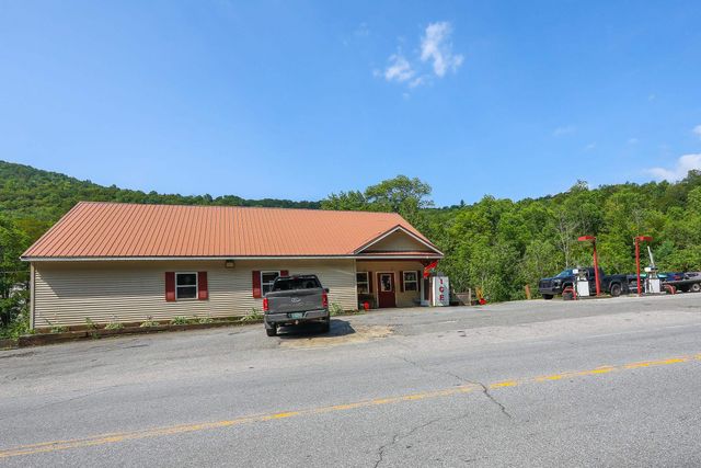 6828 Main Street, Readsboro, VT 05350