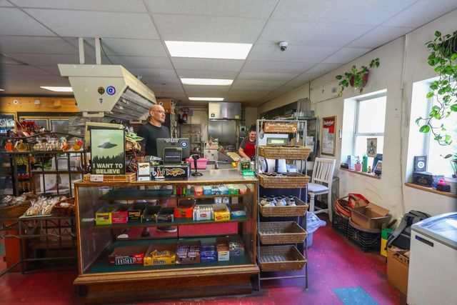 6828 Main Street, Readsboro, VT 05350