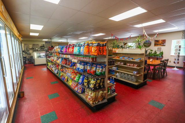 6828 Main Street, Readsboro, VT 05350