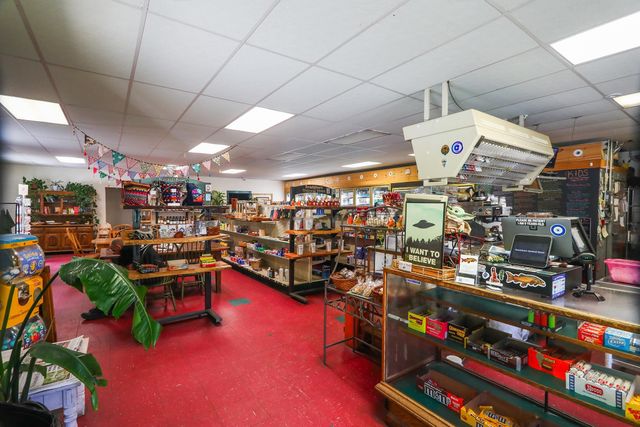 6828 Main Street, Readsboro, VT 05350