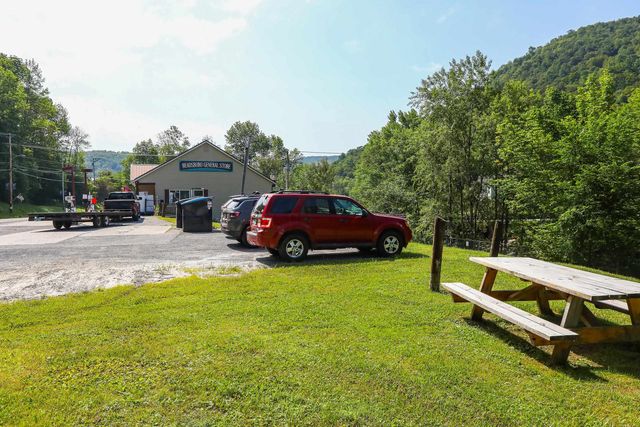 6828 Main Street, Readsboro, VT 05350