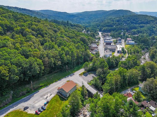 6828 Main Street, Readsboro, VT 05350