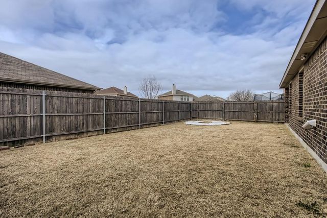 2003 Brackettville, Forney, TX 75126