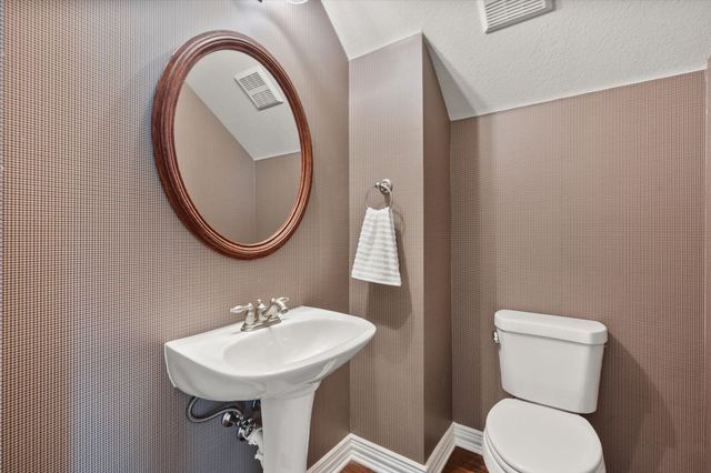 1904 Yarmouth Court, Mansfield, TX 76063