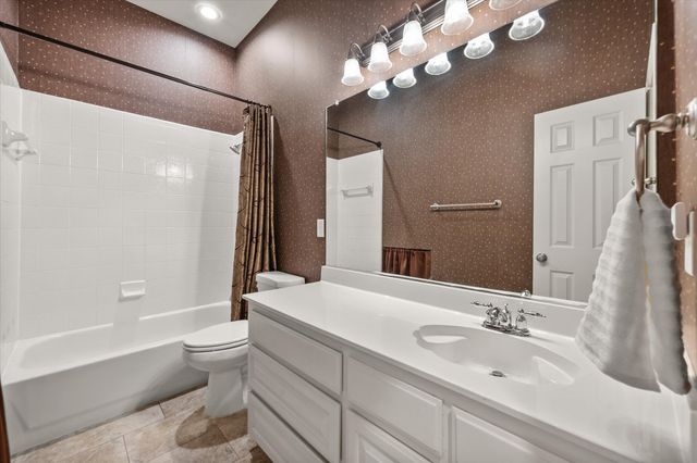 1904 Yarmouth Court, Mansfield, TX 76063