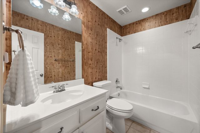 1904 Yarmouth Court, Mansfield, TX 76063