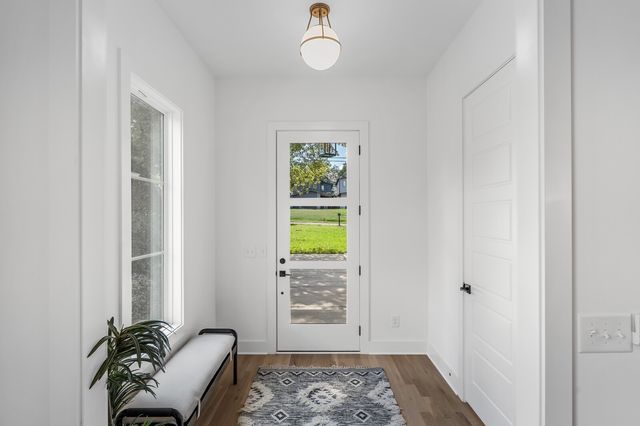 2507B Barclay Dr, Nashville, TN 37206