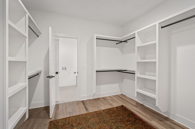 2507B Barclay Dr, Nashville, TN 37206