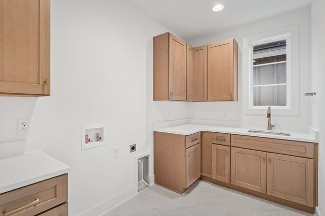 2507B Barclay Dr, Nashville, TN 37206