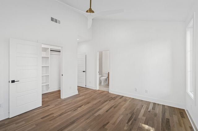 2507B Barclay Dr, Nashville, TN 37206