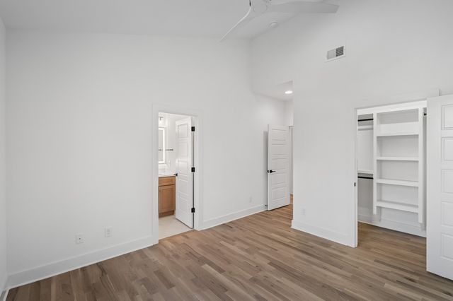 2507B Barclay Dr, Nashville, TN 37206