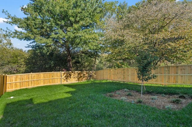 2507B Barclay Dr, Nashville, TN 37206