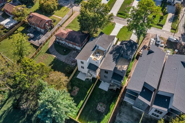 2507B Barclay Dr, Nashville, TN 37206