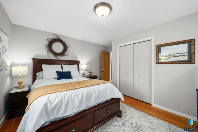 709 S Annway Dr Drive, Sioux Falls, SD 57103