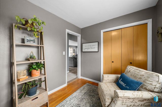 709 S Annway Dr Drive, Sioux Falls, SD 57103