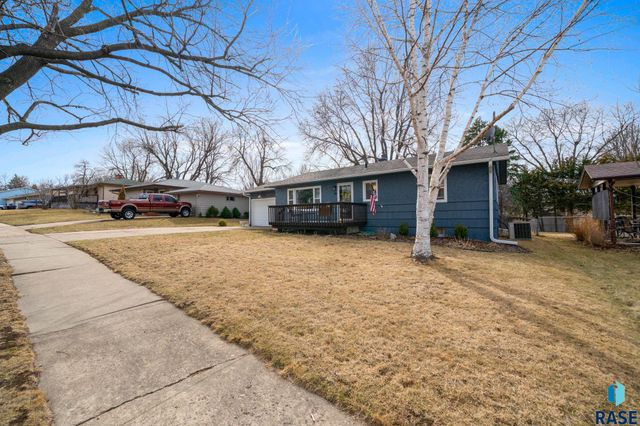 709 S Annway Dr Drive, Sioux Falls, SD 57103