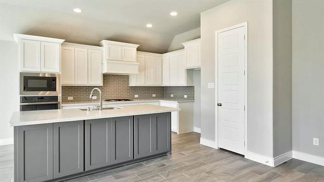 333 Cowling Drive, Little Elm, TX 75068