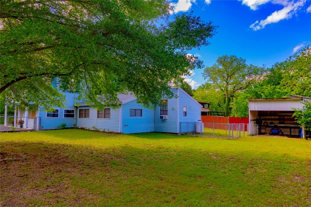 389 Hillcrest Circle, Gordonville, TX 76245