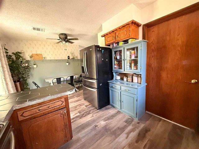 128 NE English St, Lawton, OK 73507