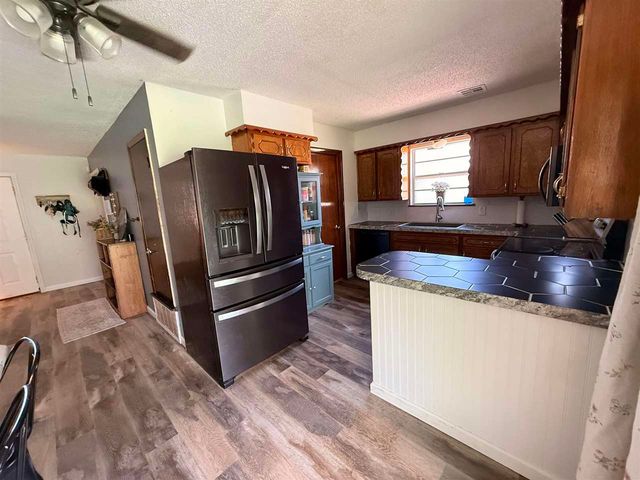 128 NE English St, Lawton, OK 73507