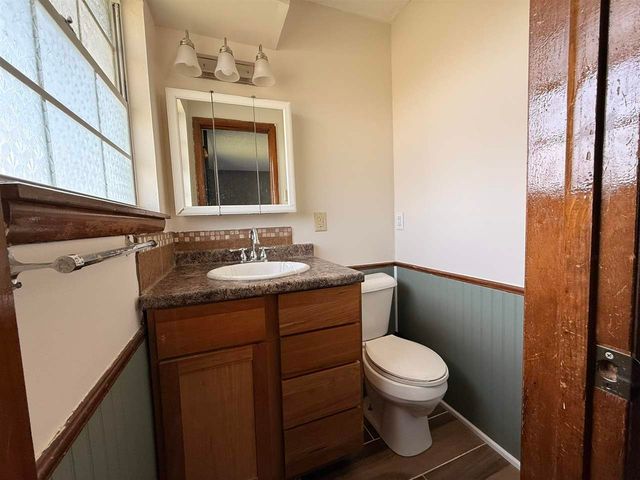 128 NE English St, Lawton, OK 73507