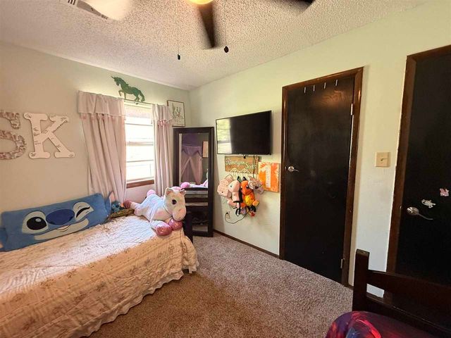 128 NE English St, Lawton, OK 73507