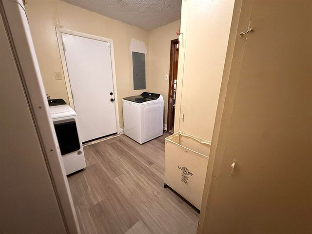 128 NE English St, Lawton, OK 73507