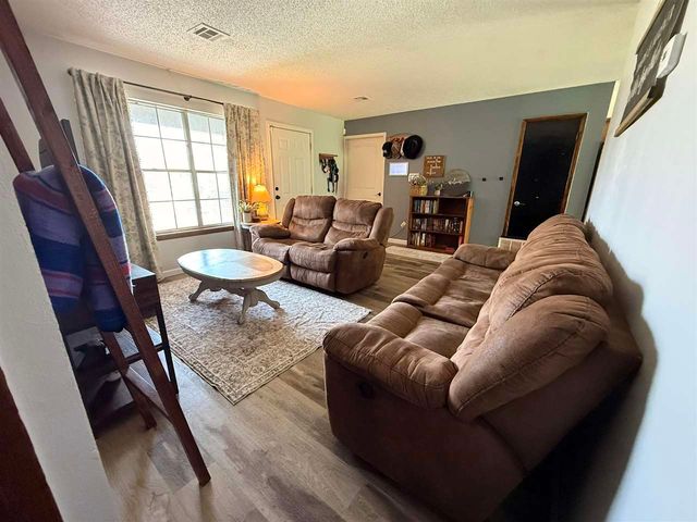 128 NE English St, Lawton, OK 73507