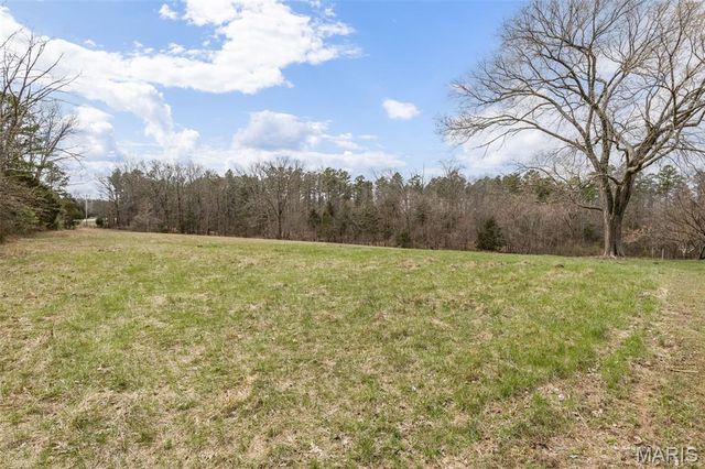 9075 32 Highway, Ste Genevieve, MO 63670