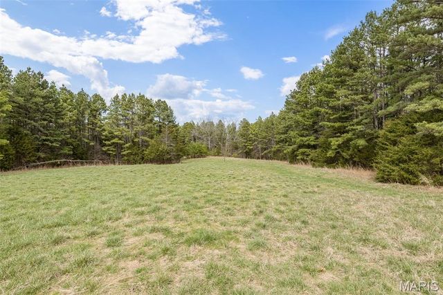 9075 32 Highway, Ste Genevieve, MO 63670