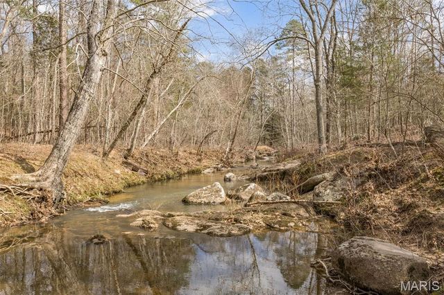 9075 32 Highway, Ste Genevieve, MO 63670