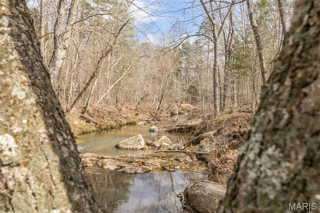 9075 32 Highway, Ste Genevieve, MO 63670