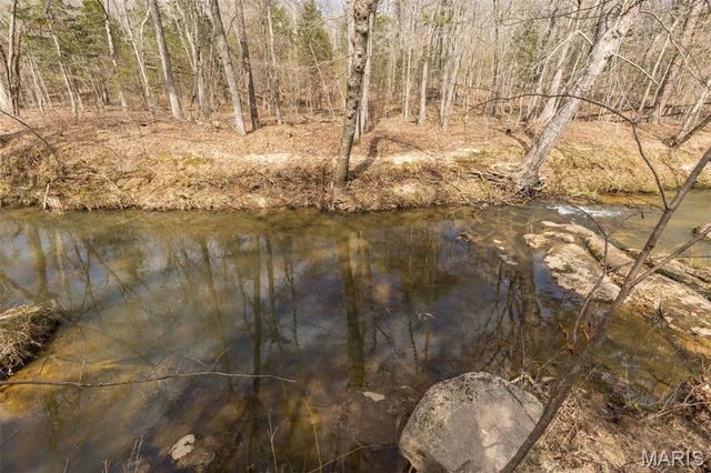 9075 32 Highway, Ste Genevieve, MO 63670