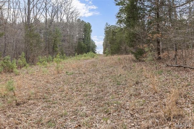 9075 32 Highway, Ste Genevieve, MO 63670