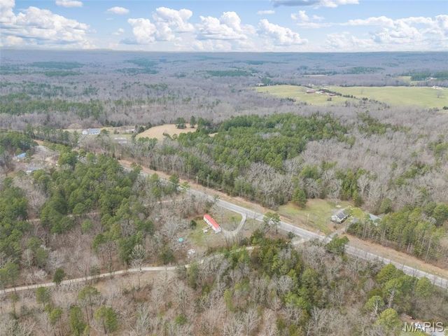 9075 32 Highway, Ste Genevieve, MO 63670