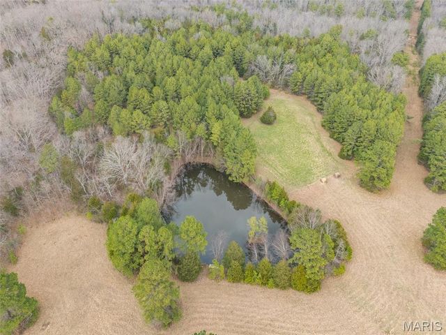 9075 32 Highway, Ste Genevieve, MO 63670