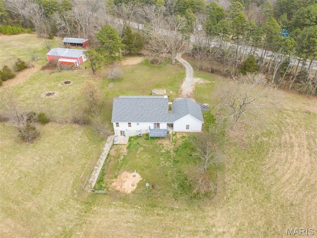 9075 32 Highway, Ste Genevieve, MO 63670