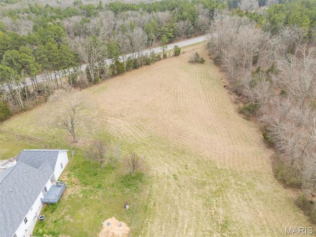 9075 32 Highway, Ste Genevieve, MO 63670