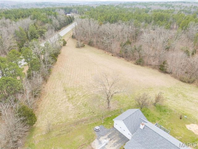 9075 32 Highway, Ste Genevieve, MO 63670