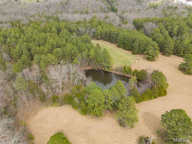 9075 32 Highway, Ste Genevieve, MO 63670