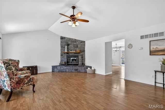 9075 32 Highway, Ste Genevieve, MO 63670