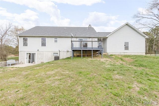 9075 32 Highway, Ste Genevieve, MO 63670