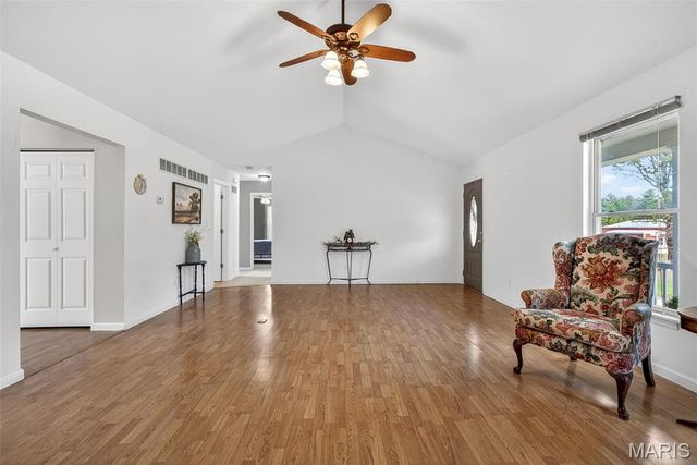 9075 32 Highway, Ste Genevieve, MO 63670