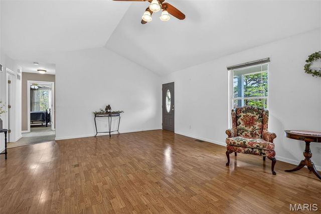 9075 32 Highway, Ste Genevieve, MO 63670