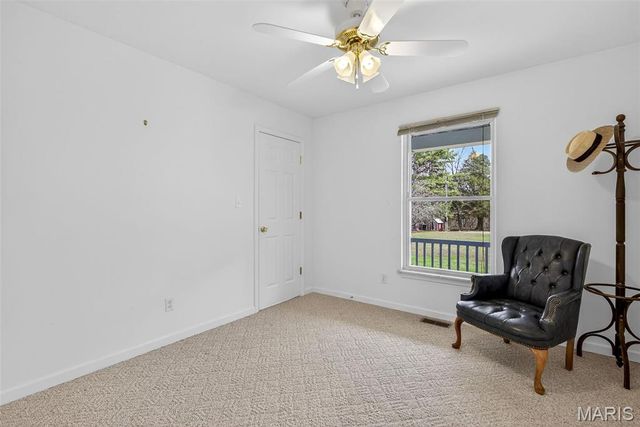 9075 32 Highway, Ste Genevieve, MO 63670